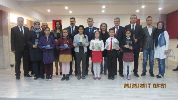 Selehaddin Eyyübi İmam Hatip Ortaokulunda İstiklal Marşını En Güzel Ben Okurum Yarışması Ödül Töreni ve Okul Müdürleri Toplantısı Yapıldı.