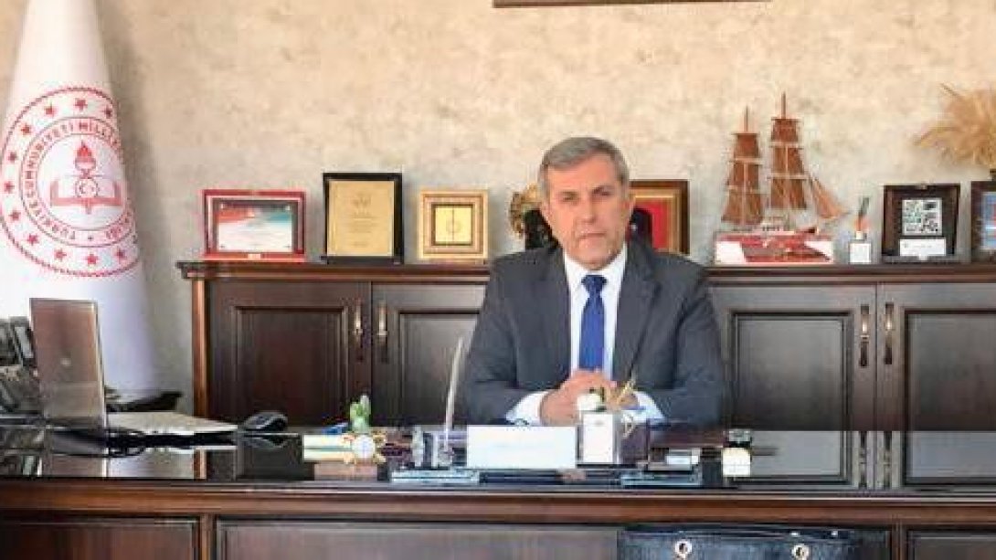 Çukurova İlçe Milli Eğitim Müdürü Sayın Ayhan DAĞLI'nın 2022-2023 Eğitim Öğretim Yılı Yıl Sonu Mesajı