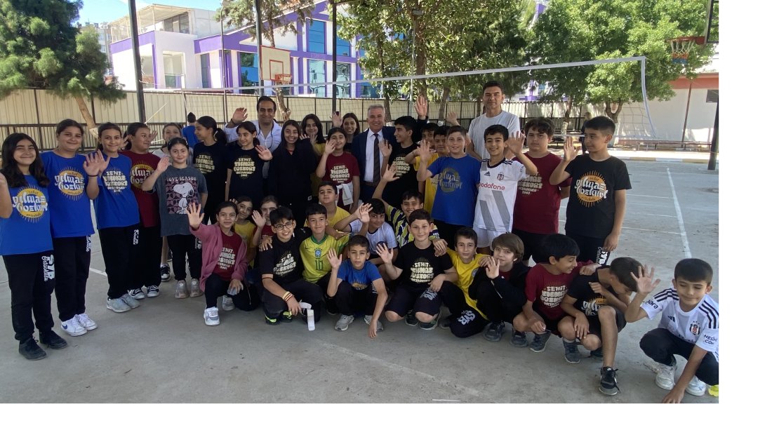  İlçe Milli Eğitim Müdürümüz  Şehit Yılmaz Bozkurt Ortaokulunu ziyaret etti. 